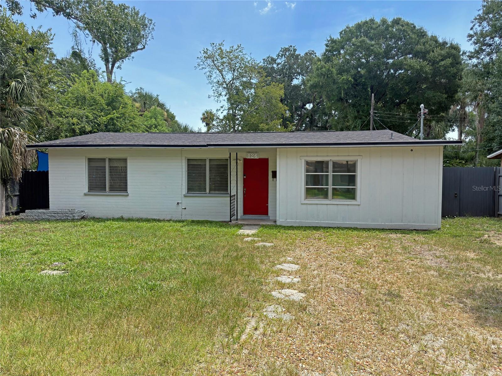 126 Palm Dr Property Photo 1