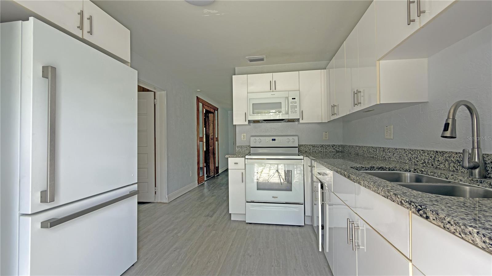 126 Palm Dr Property Photo 13