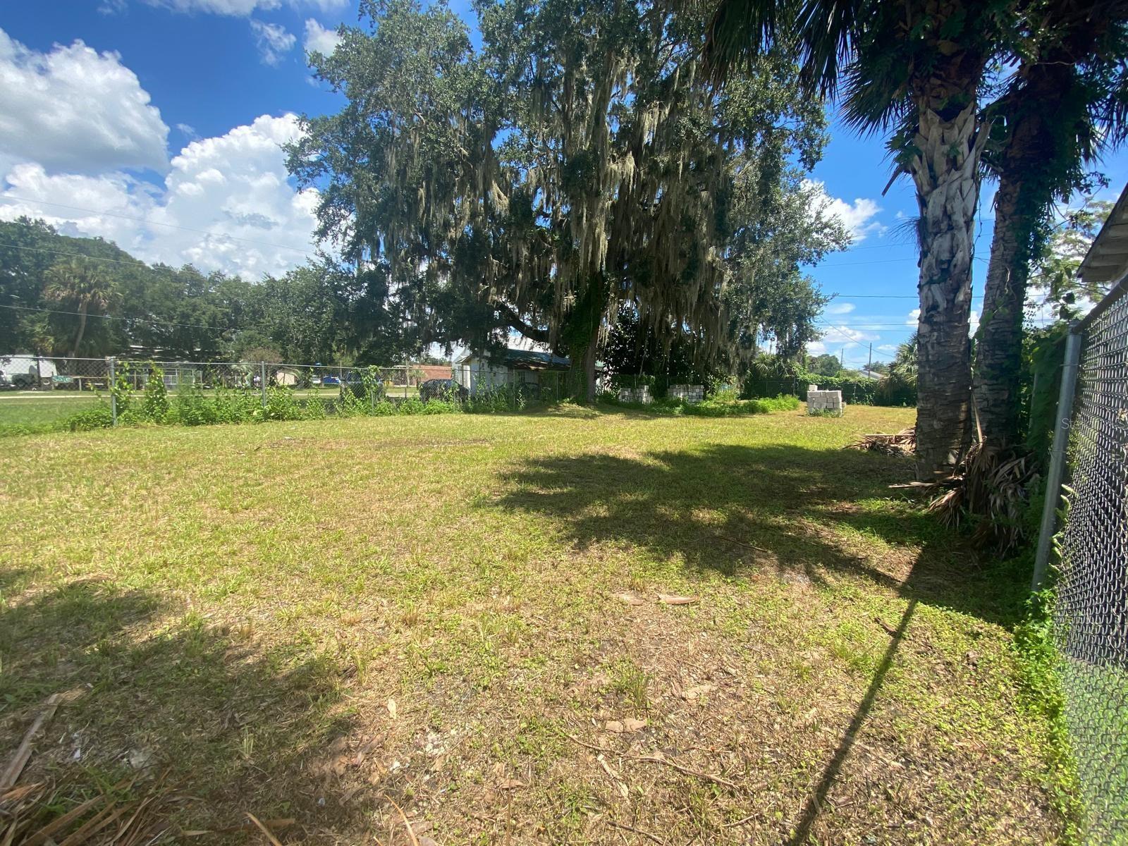 1551 Immokalee St Property Photo 3