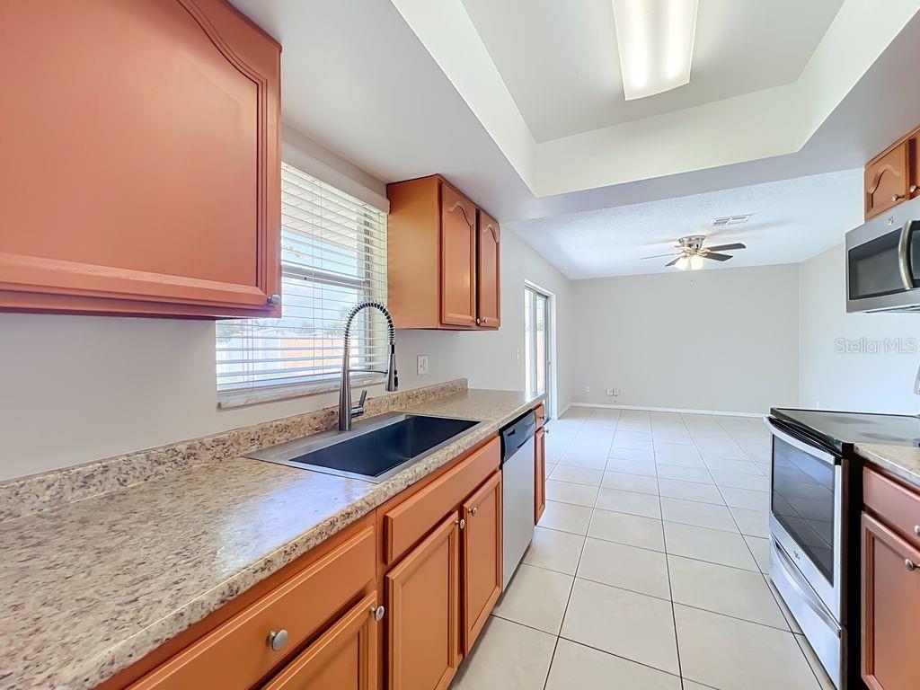 573 Benjamin Franklin Pl Property Photo 17