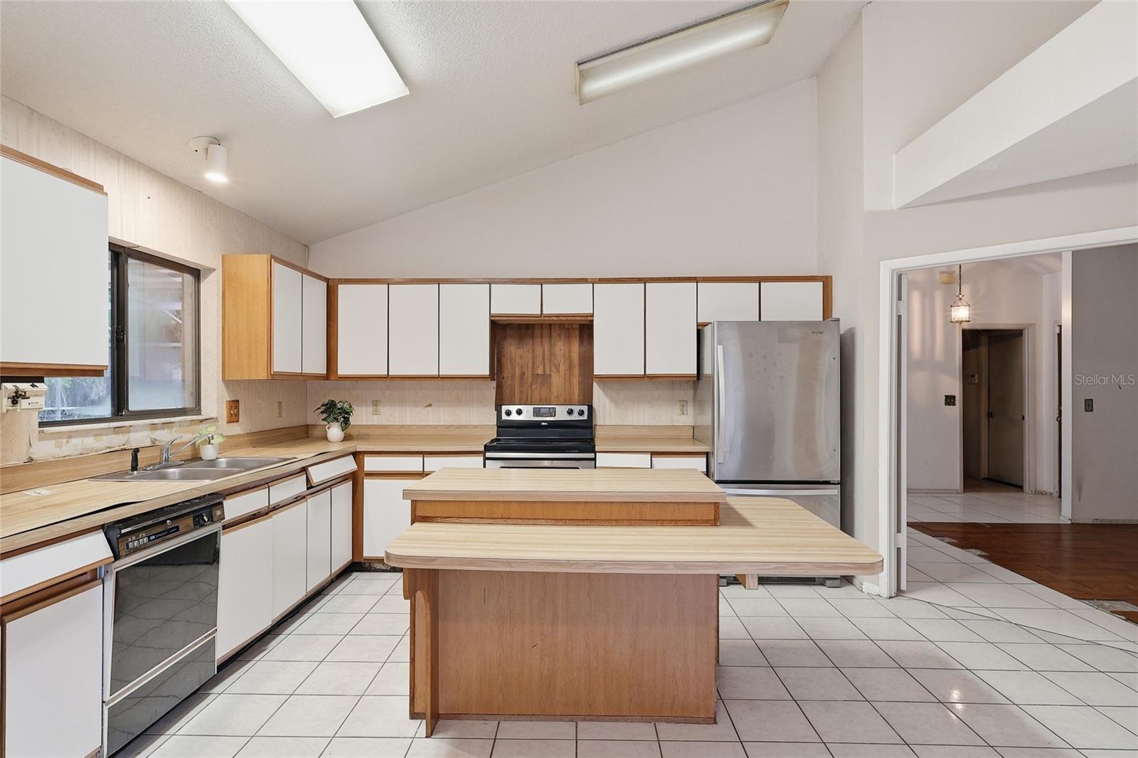 2939 Danforth Dr Property Photo 3