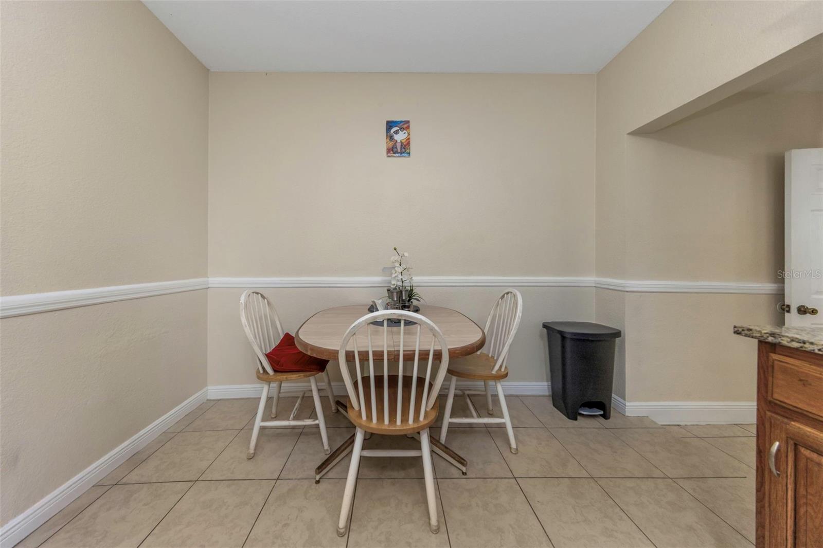 2904 W Chestnut St #1-4 Property Photo 8