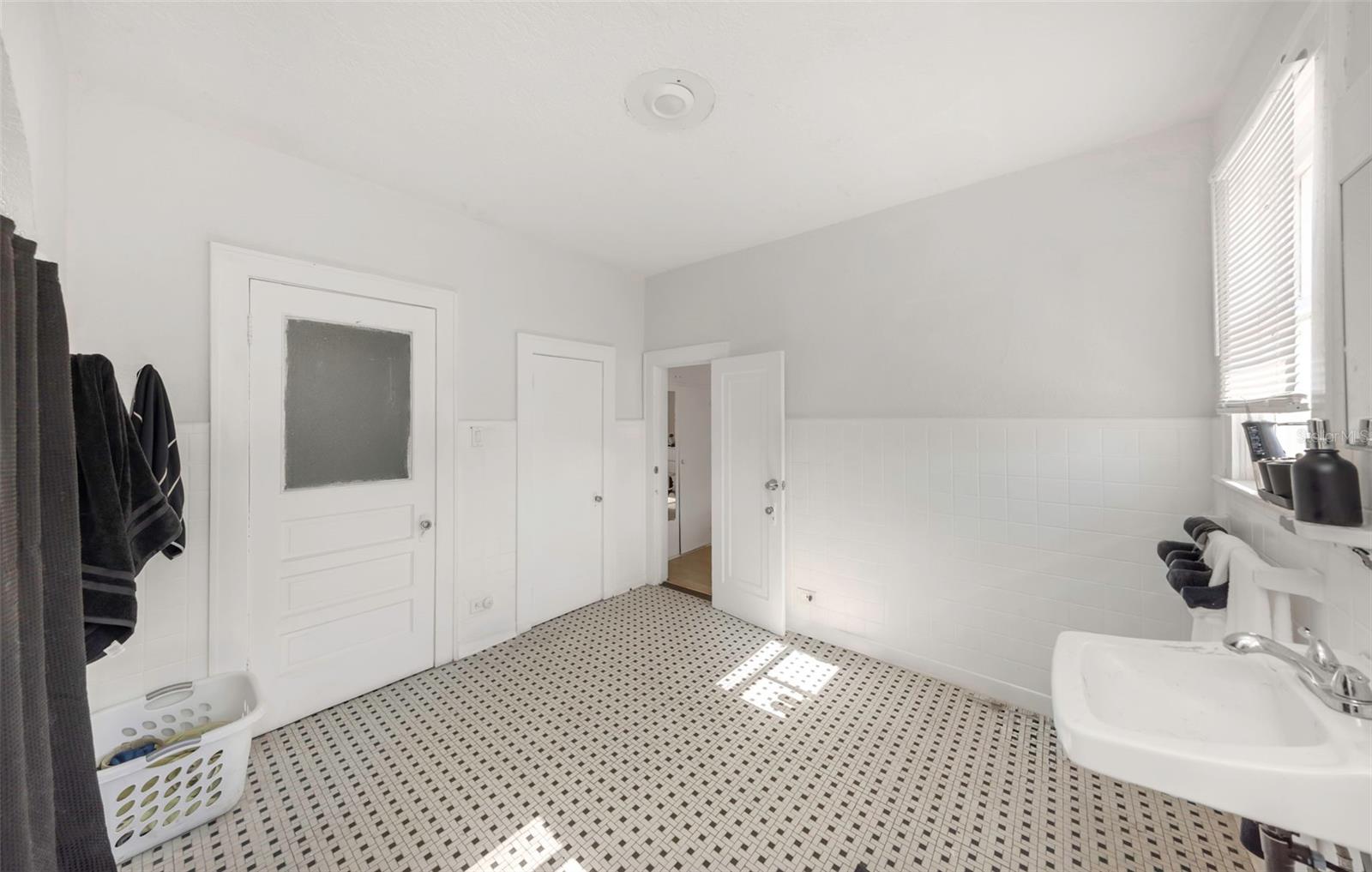 2904 W Chestnut St #1-4 Property Photo 28