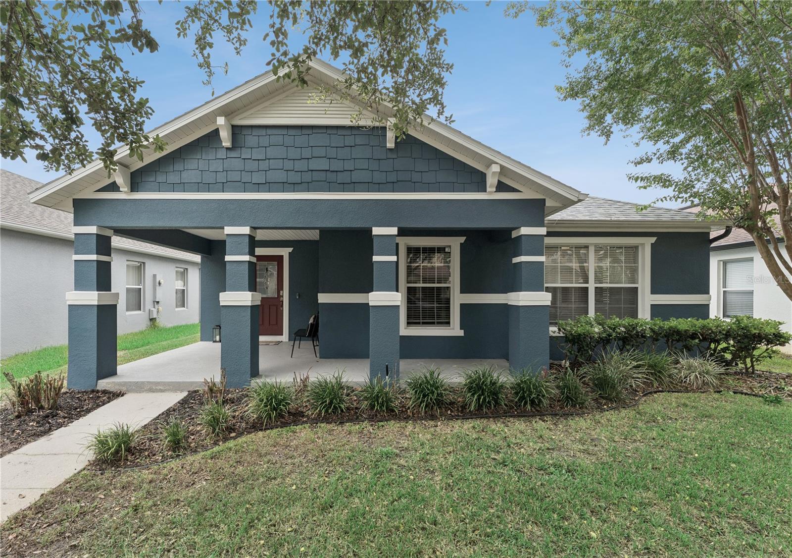 13736 Phoenix Dr Property Photo 1