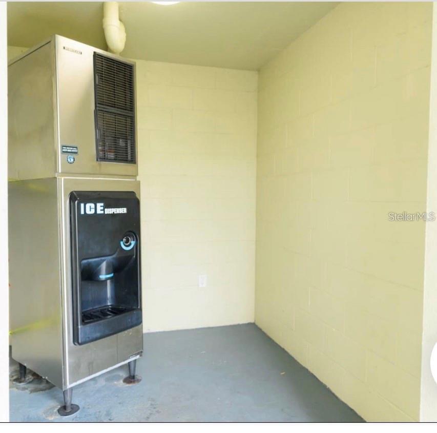 5245 W Irlo Bronson Memorial Hwy #121 Property Photo 31