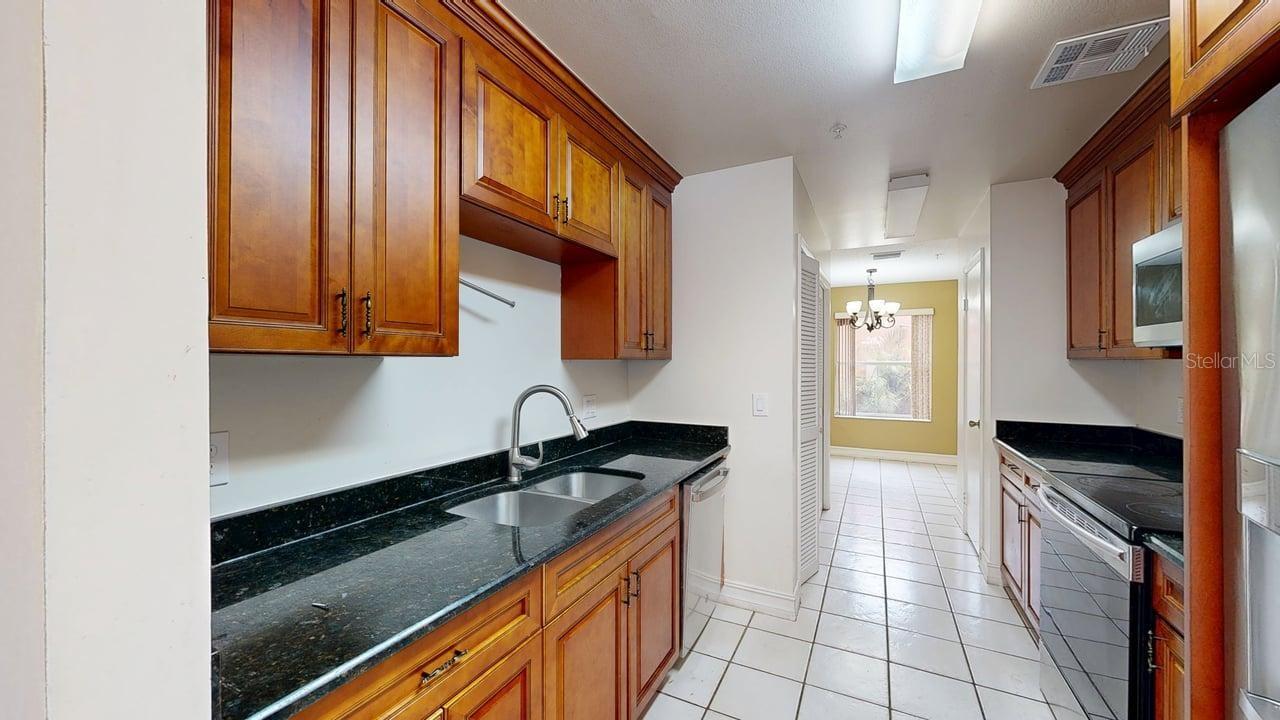 1009 Casa Del Sol Cir Property Photo 13