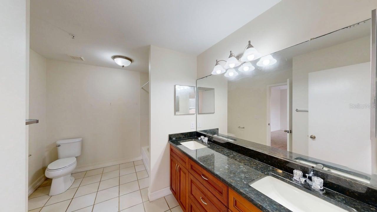 1009 Casa Del Sol Cir Property Photo 33