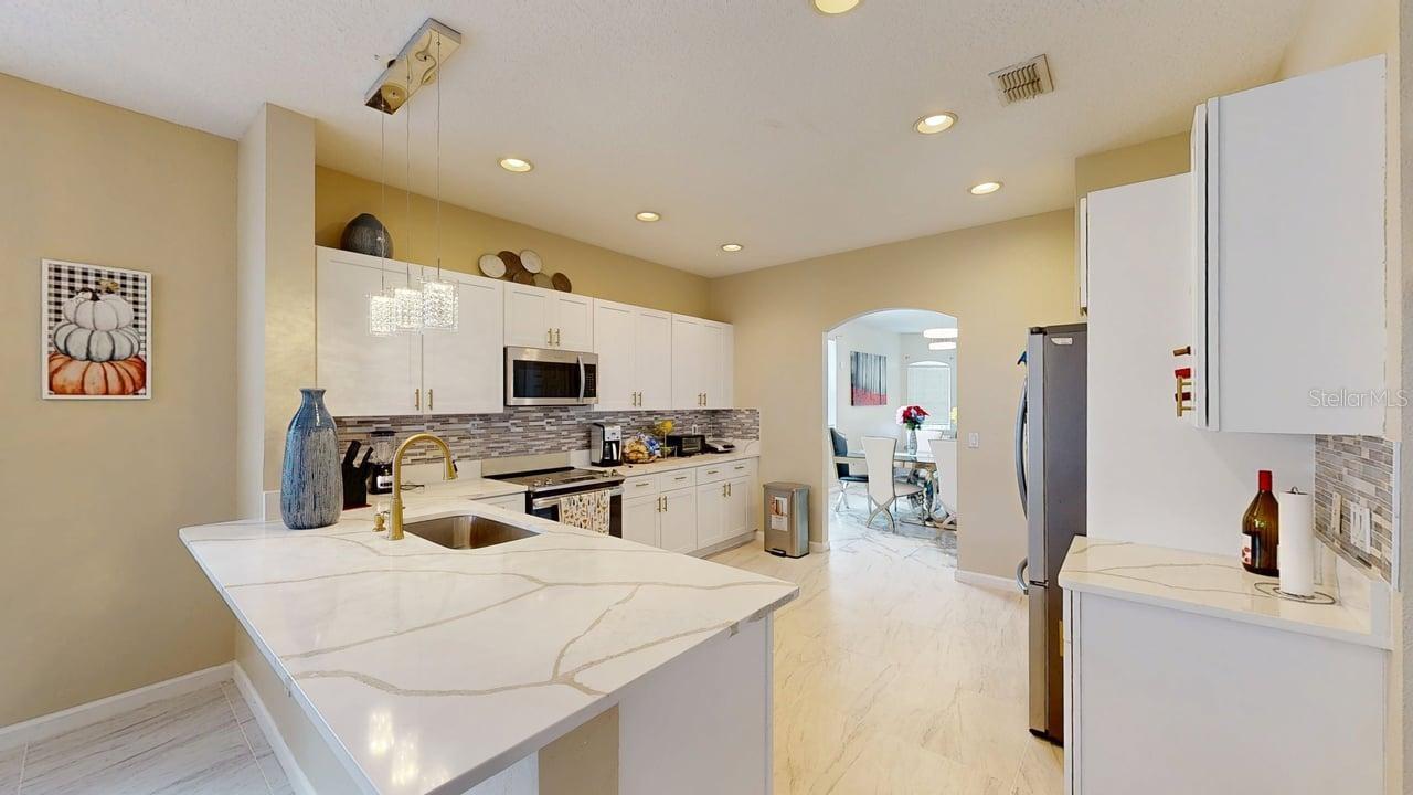 2108 Ancient Oak Dr Property Photo 33