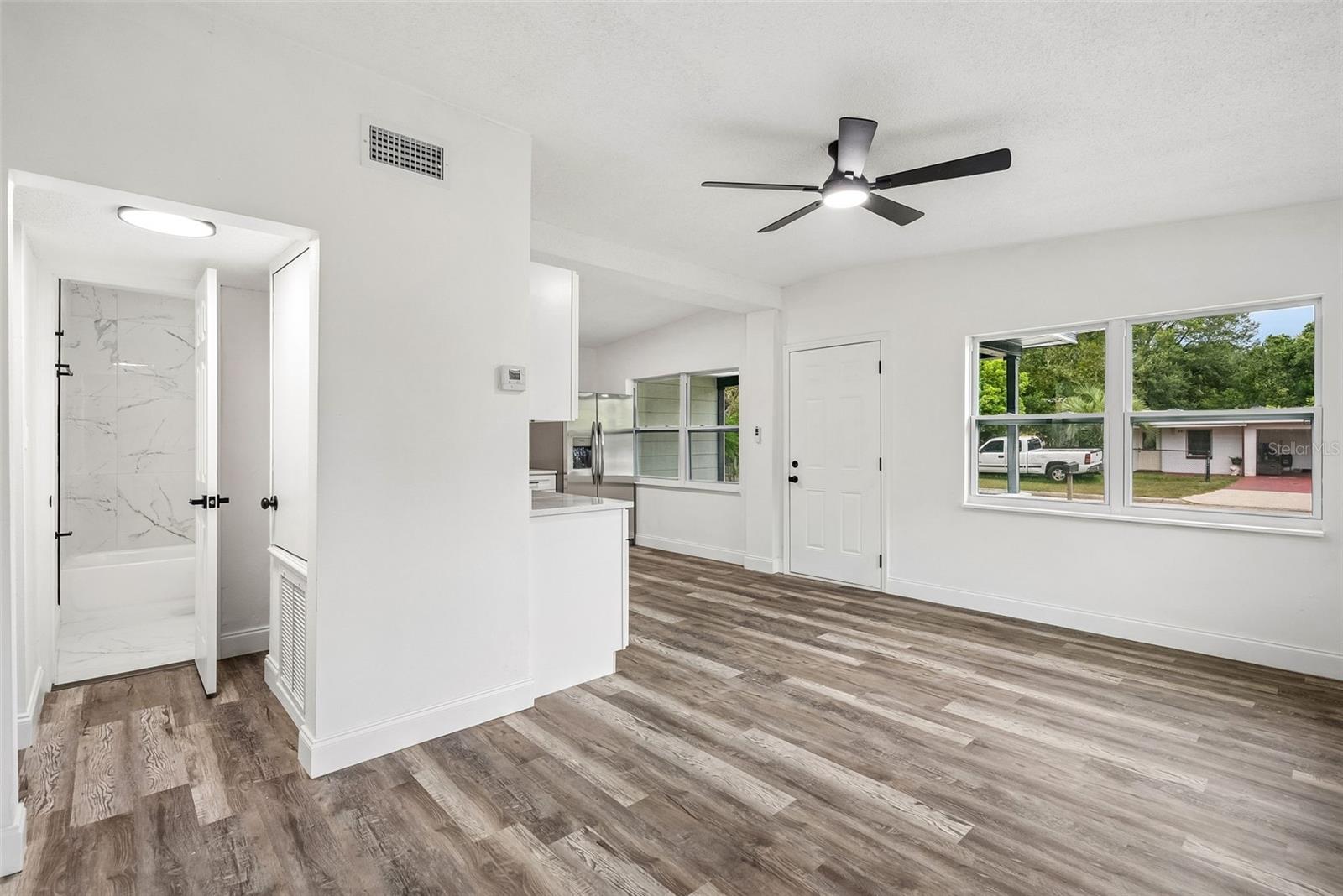 806 Citrus St Property Photo 5