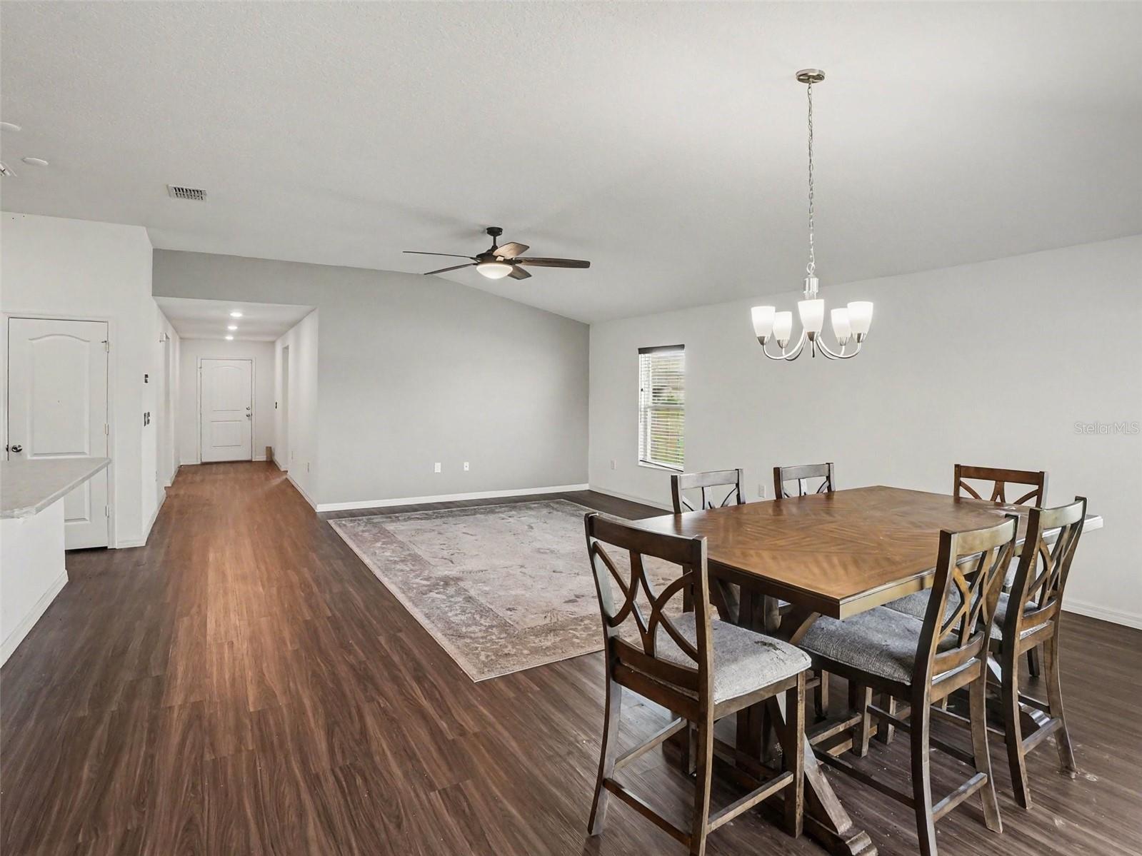 2488 Begonia St Property Photo 8