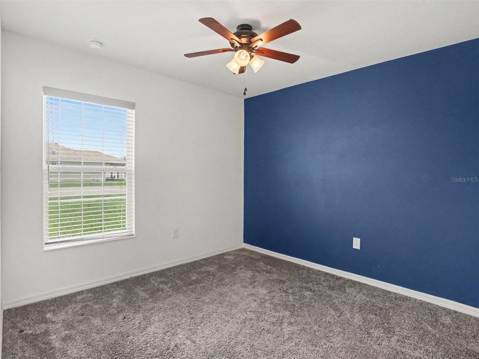 2488 Begonia St Property Photo 16