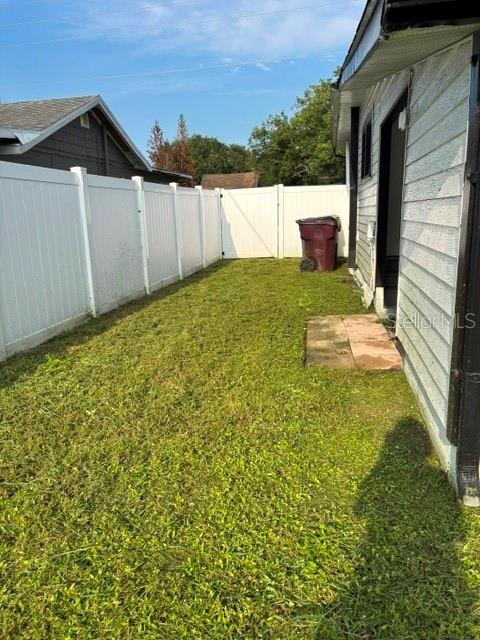 624 Illinois Ave Property Photo 23
