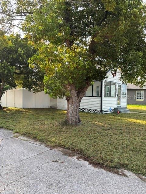 624 Illinois Ave Property Photo 27