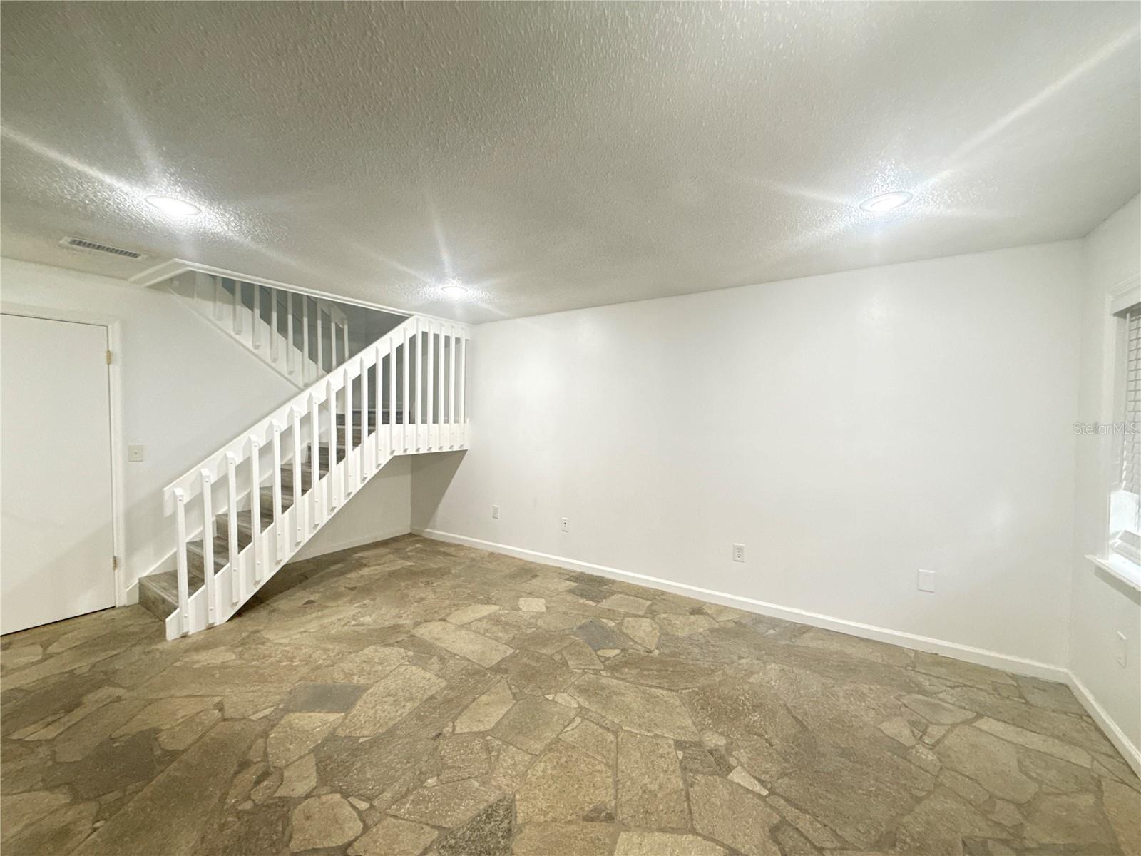 4694 Pheasant Run Dr #2b Property Photo 13