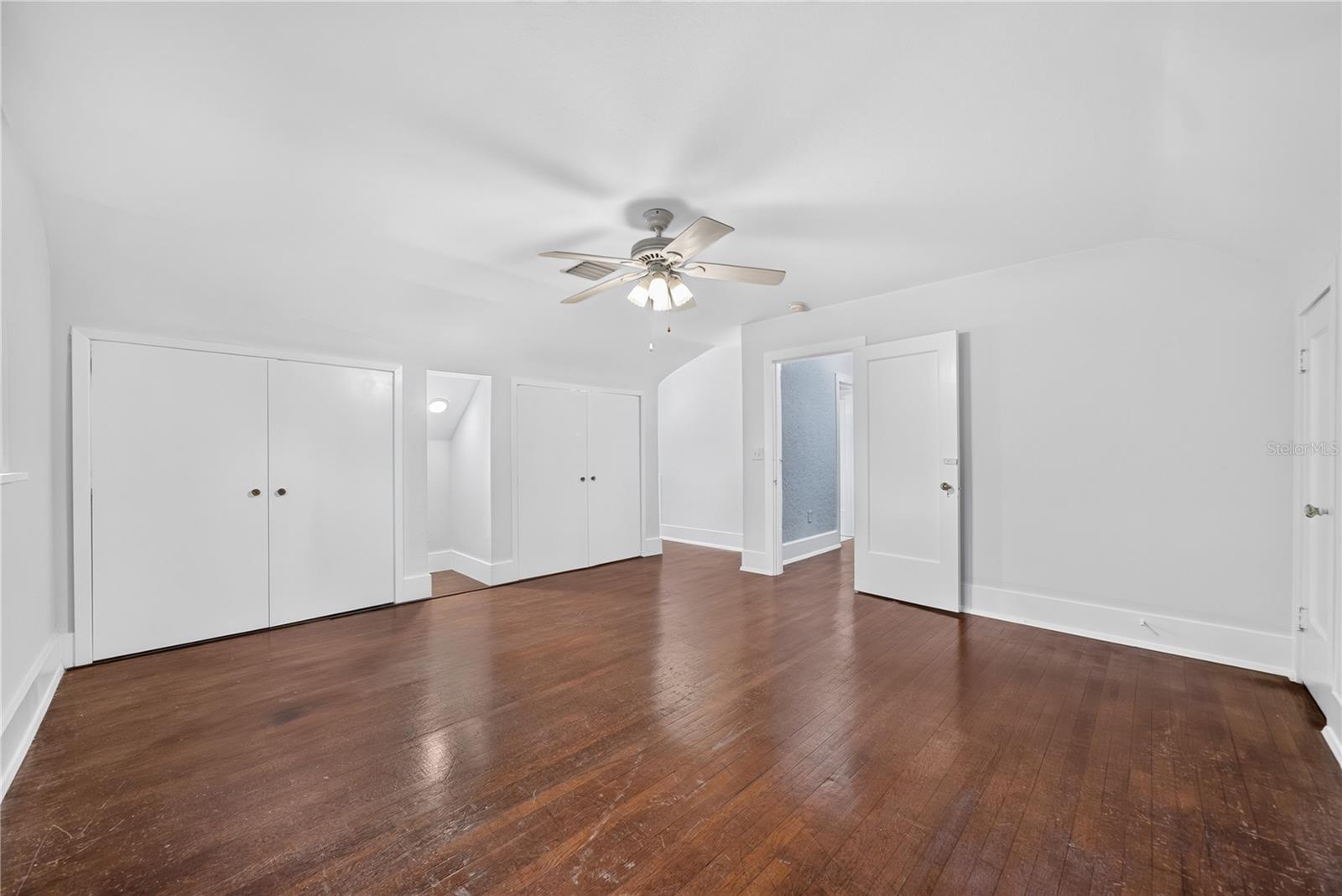 1216 Golden Ln Property Photo 30