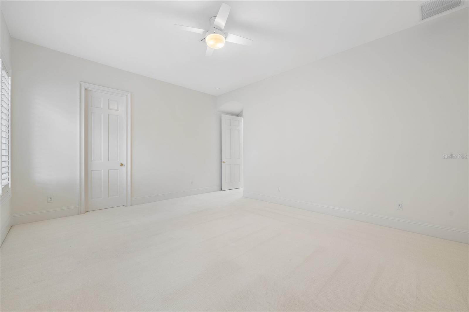 9701 Lake Isleworth Ct Property Photo 26