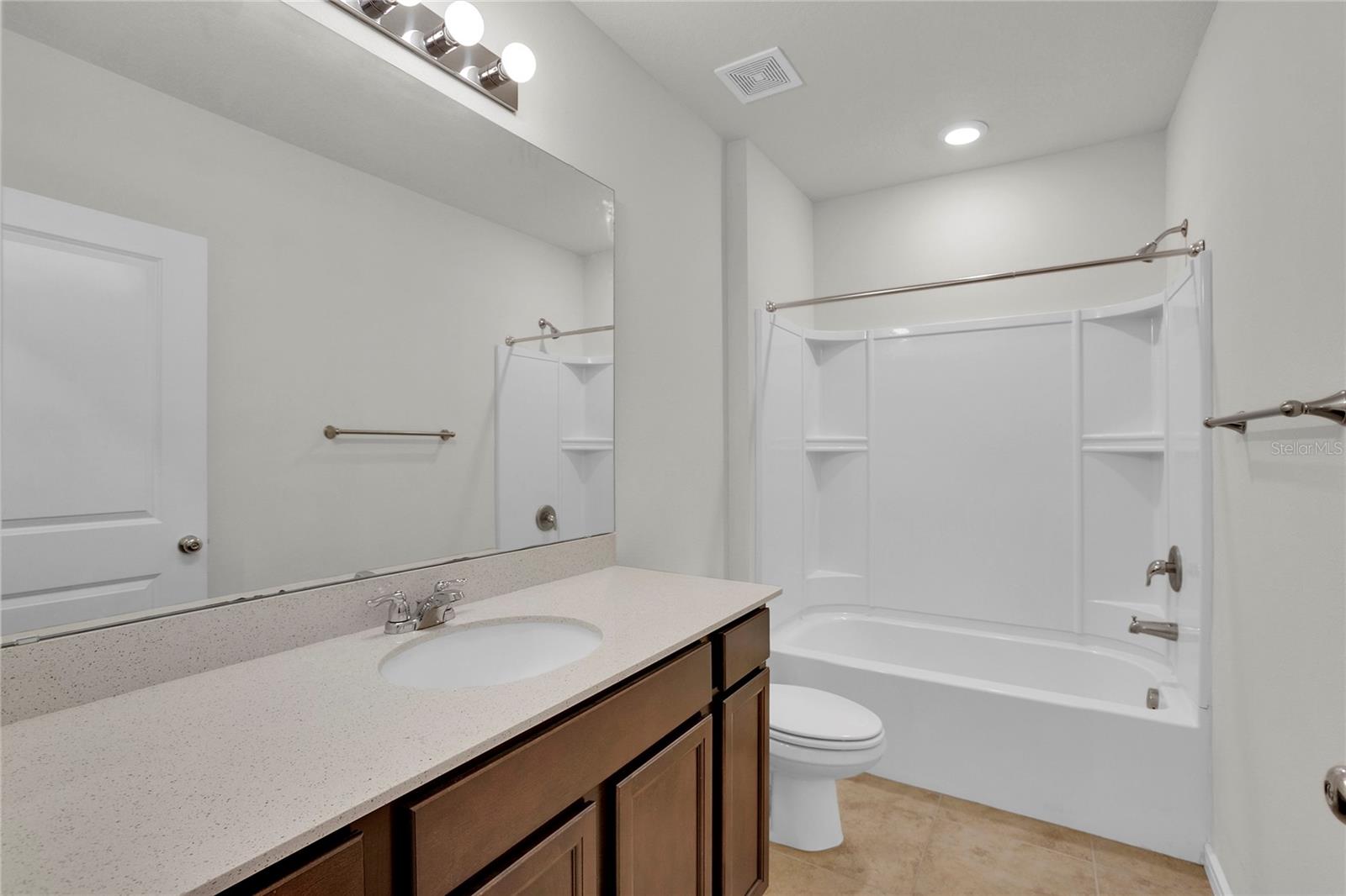 7425 Catania Loop Property Photo 5