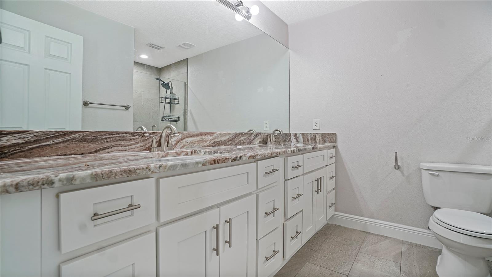 1517 N Grandview St Property Photo 25