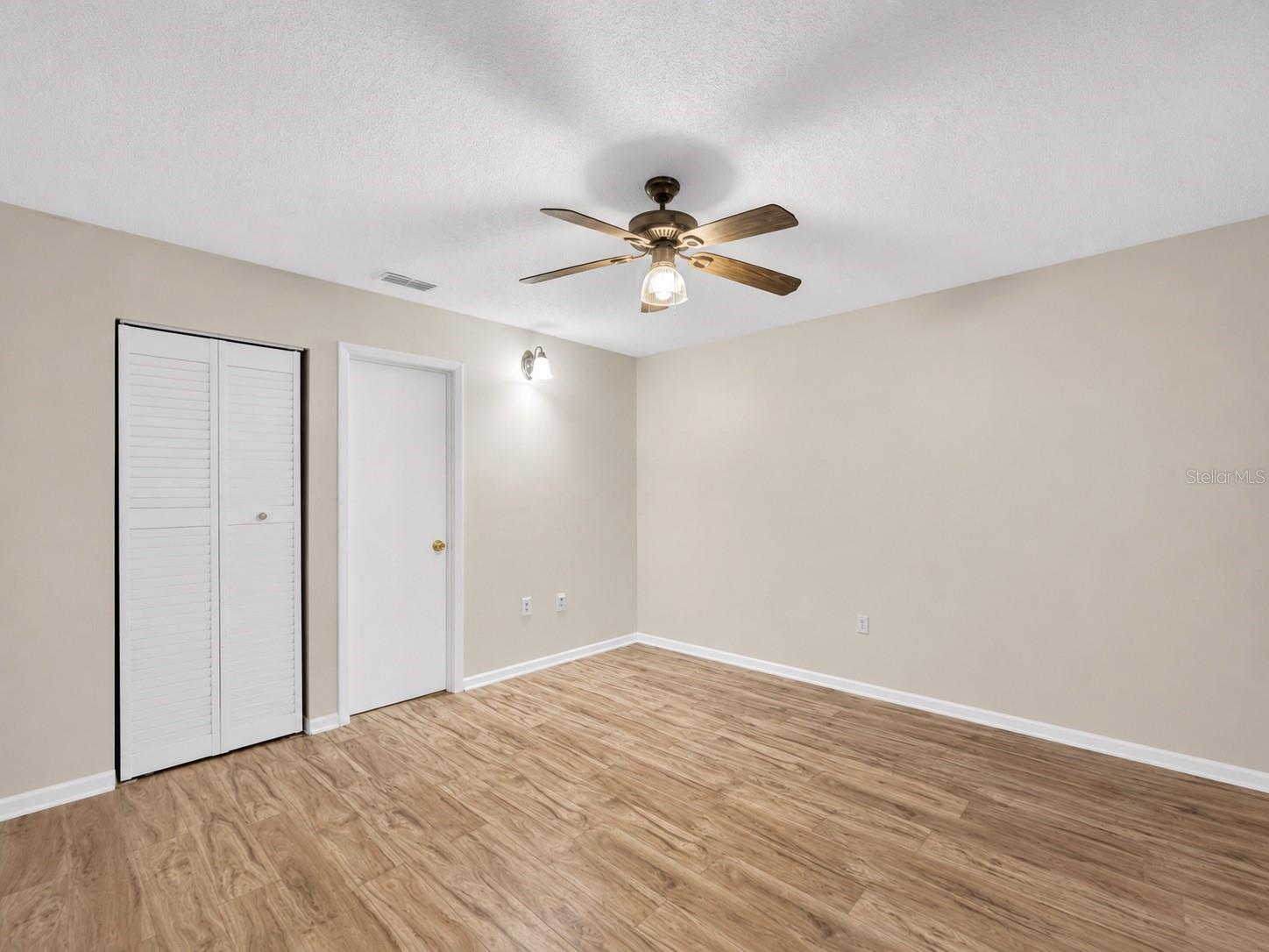 2910 Western Willow Ter Property Photo 16