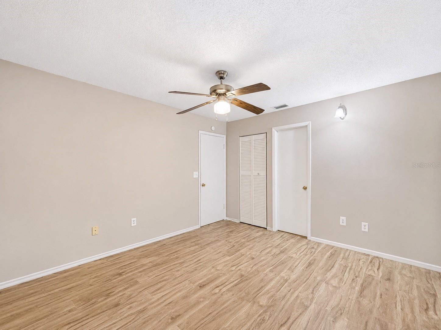 2910 Western Willow Ter Property Photo 17