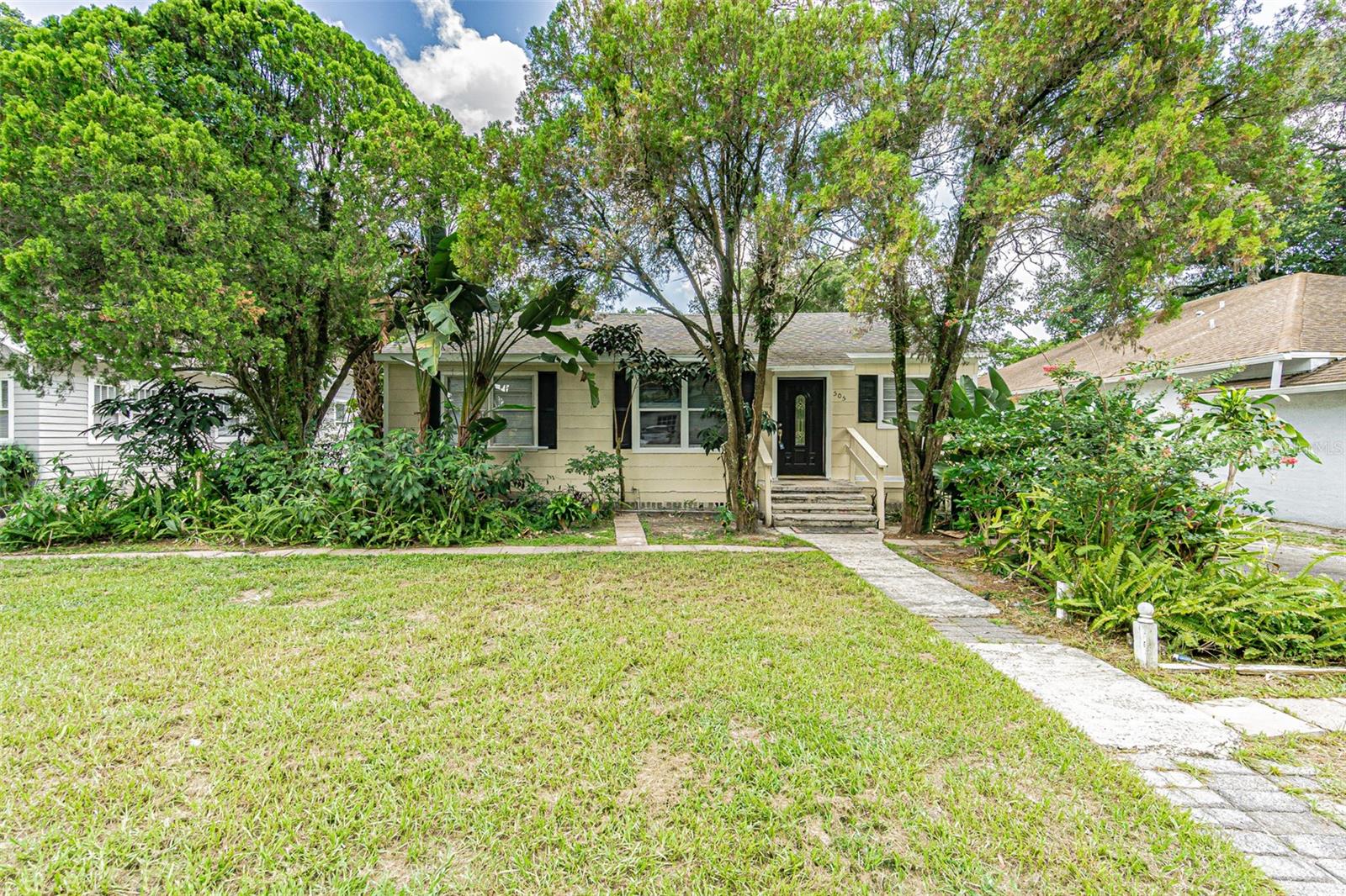 505 E Virginia Ave Property Photo 1