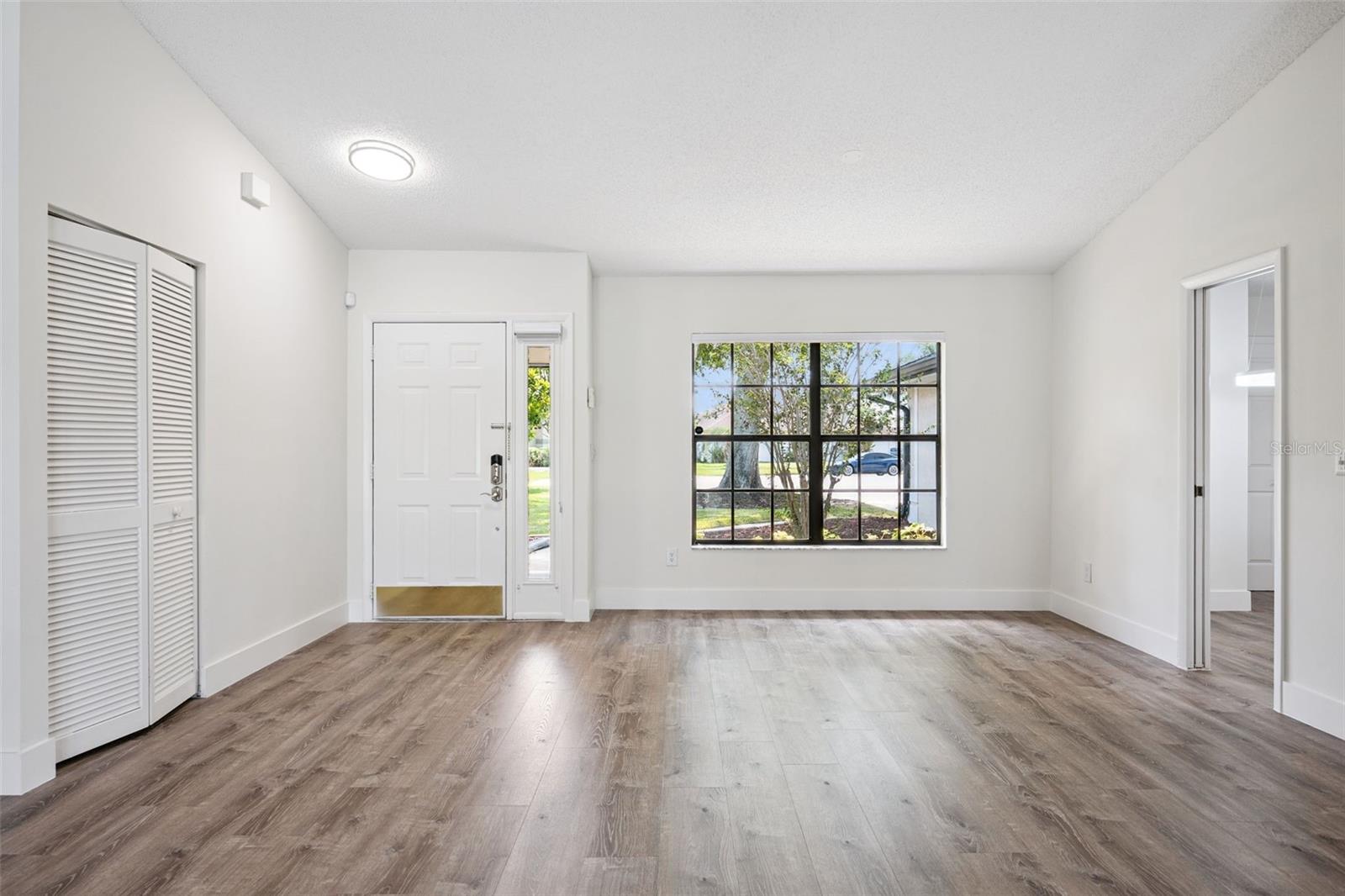 14706 Eagle View Ct Property Photo 9