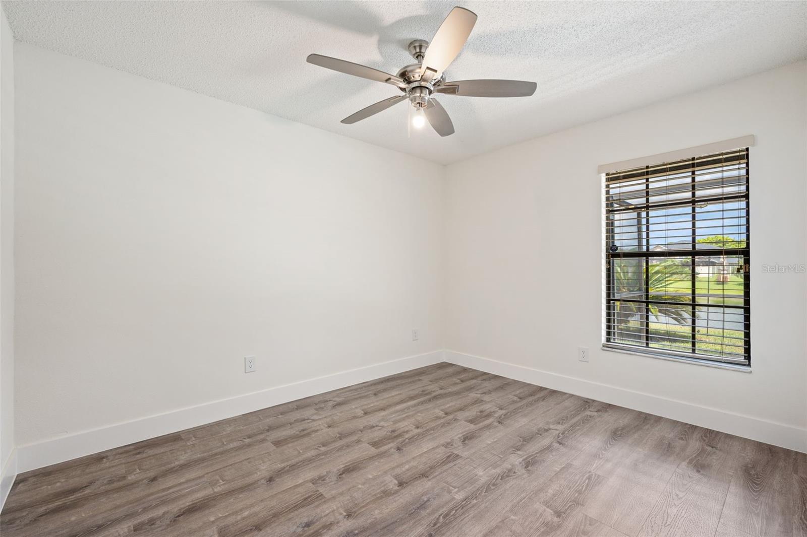 14706 Eagle View Ct Property Photo 39