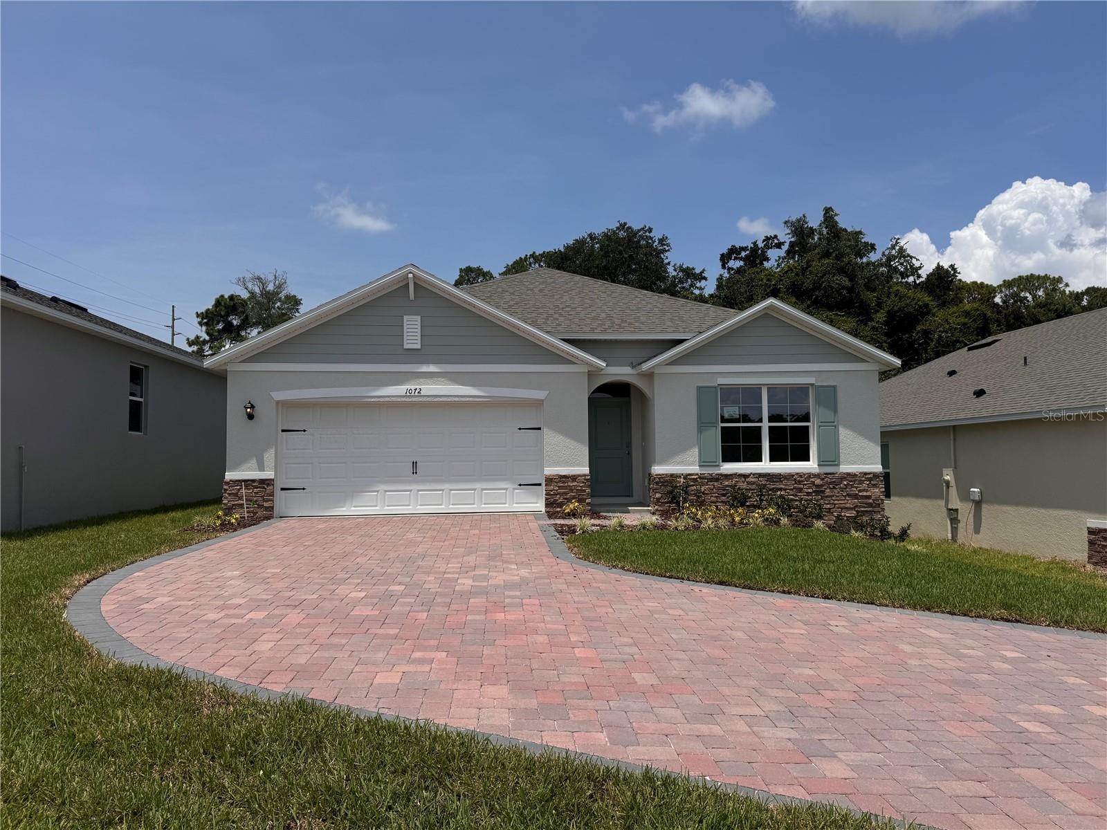1072 GULL DR Property Photo 1
