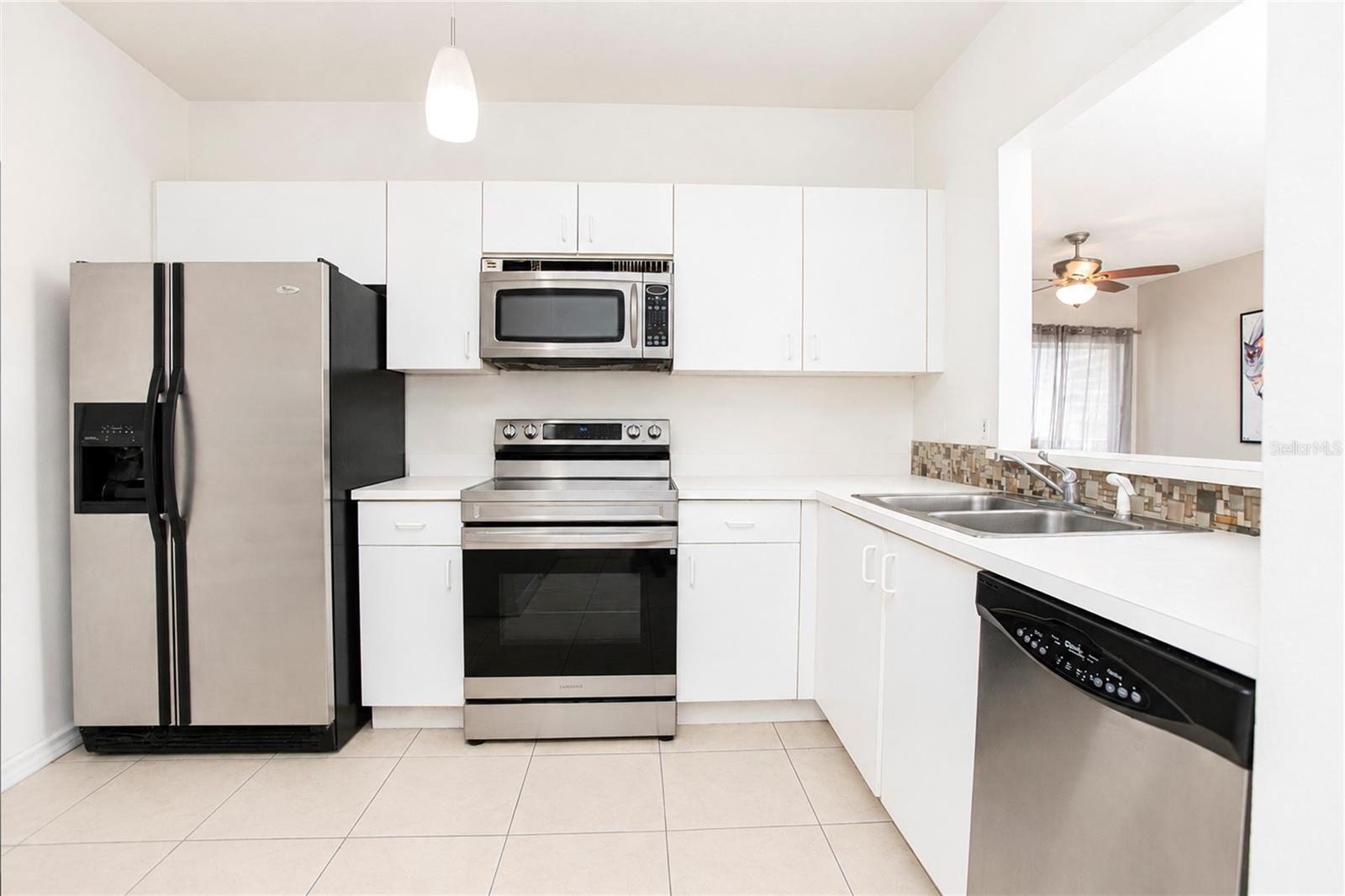 508 Villa Del Sol Cir #204 Property Photo 8
