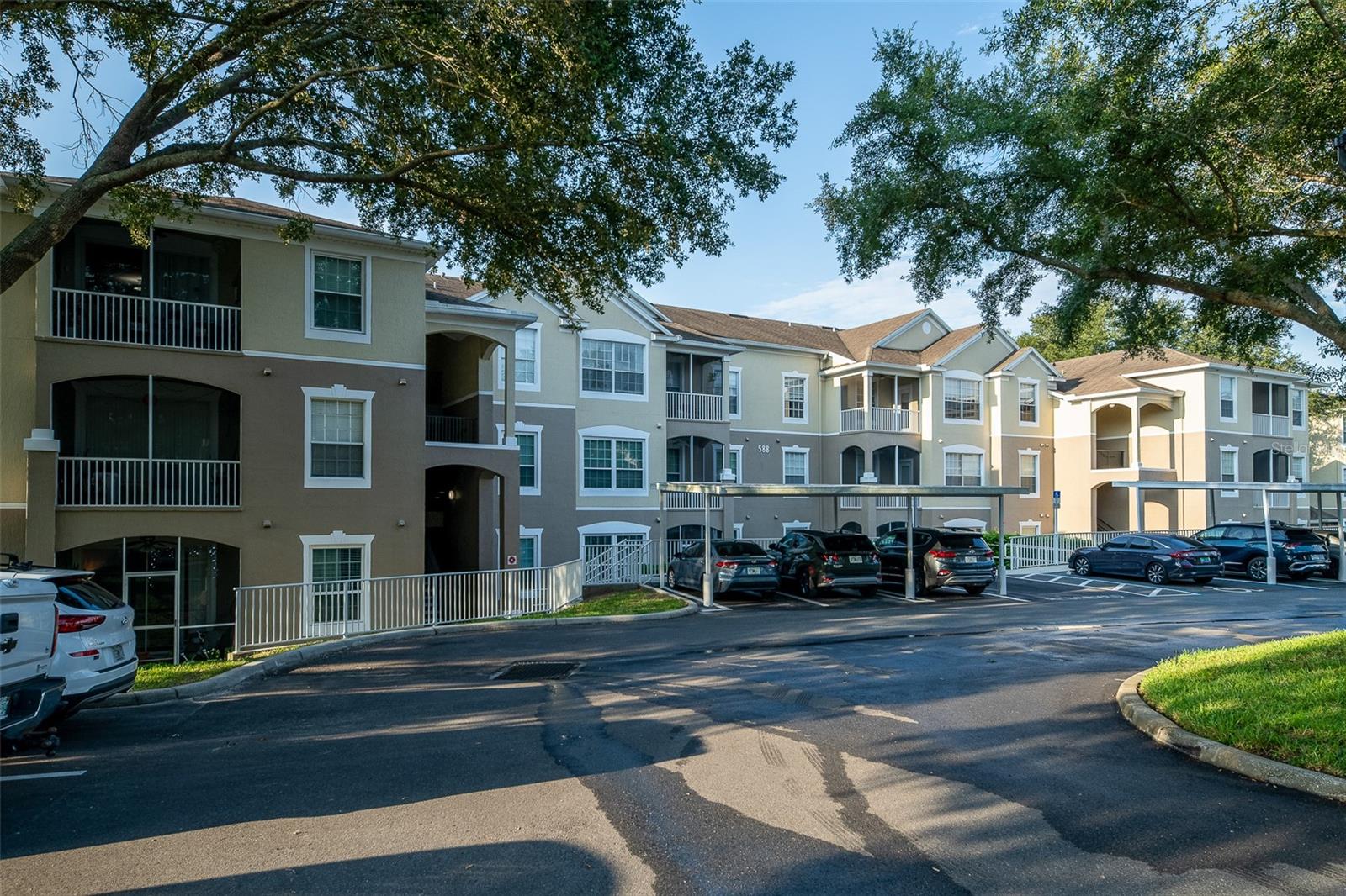 588 BRANTLEY TERRACE WAY #305 Property Photo 1