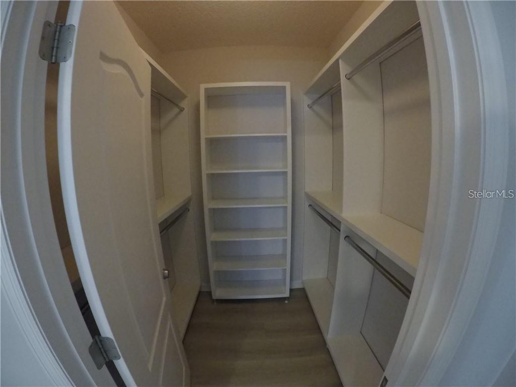 7617 Ripplepointe Way Property Photo 14