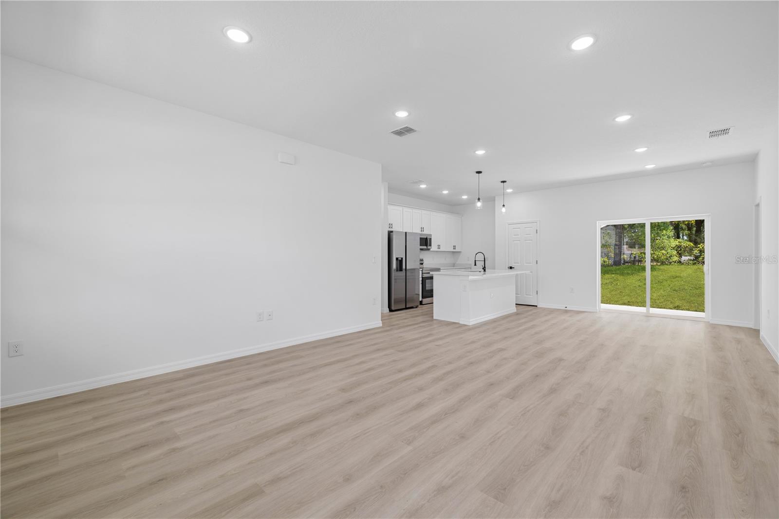 254 W Brimson Pl Property Photo 6
