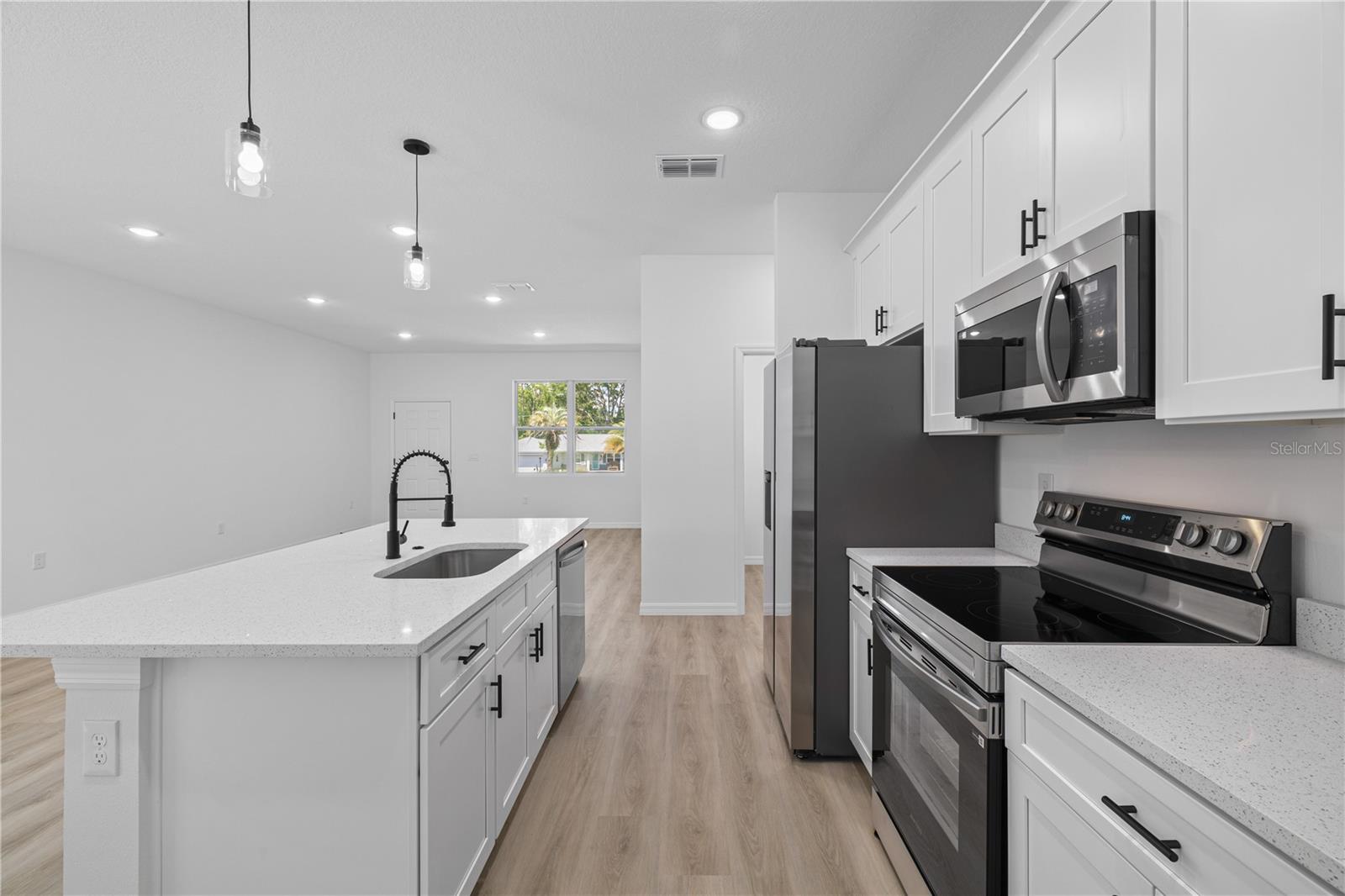 266 W Ruska Pl Property Photo 13