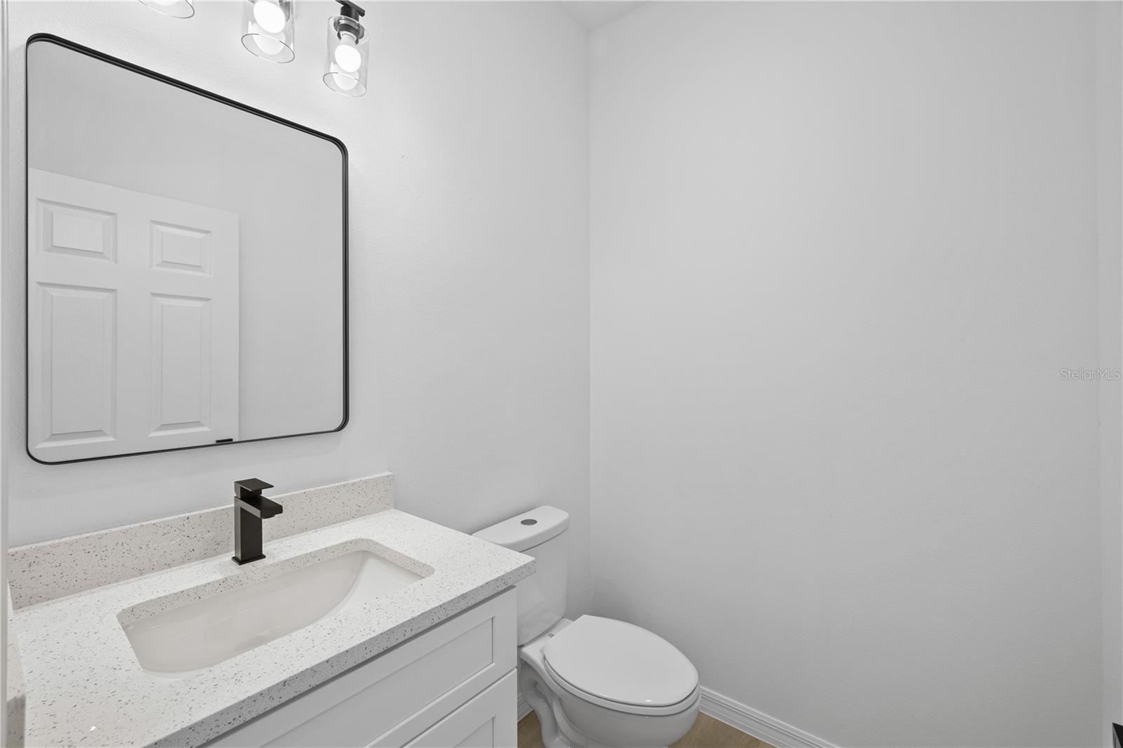 266 W Ruska Pl Property Photo 15