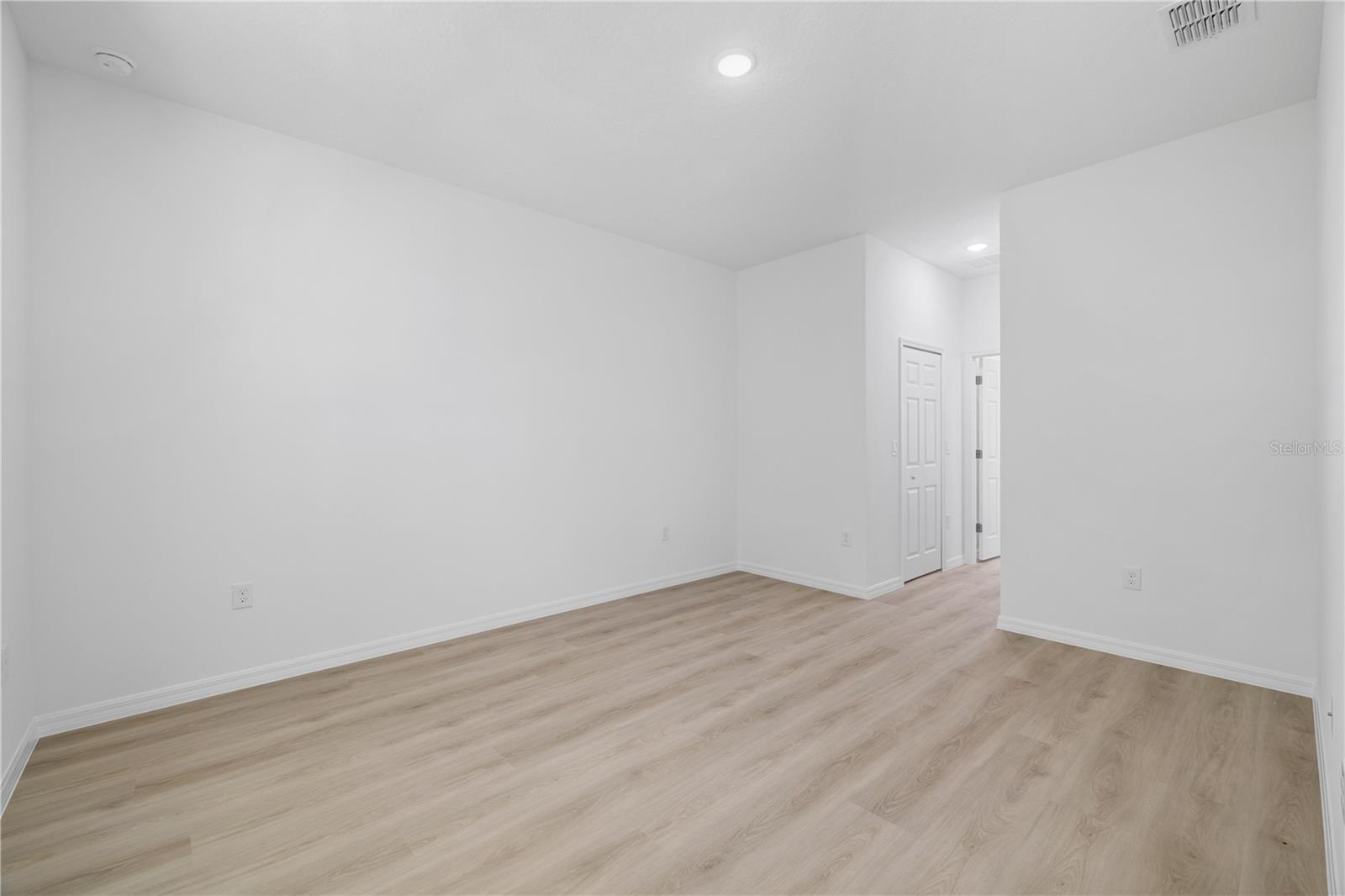 266 W Ruska Pl Property Photo 17
