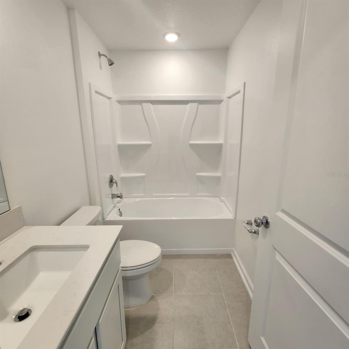 2189 Lasso Loop Property Photo 12