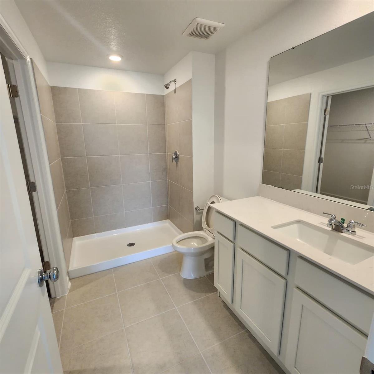 2189 Lasso Loop Property Photo 14