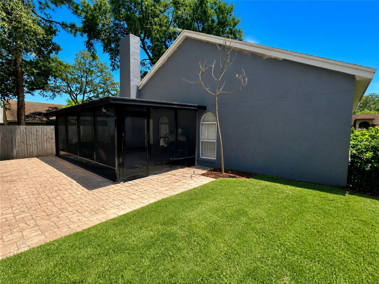 O6429283 Property Photo 27