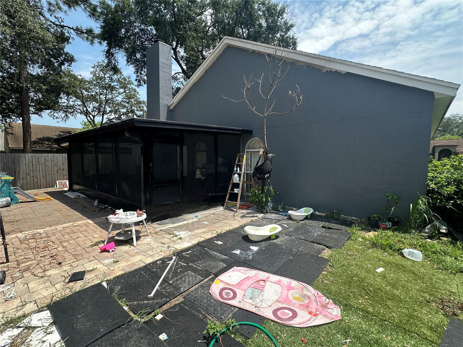 O6429283 Property Photo 28