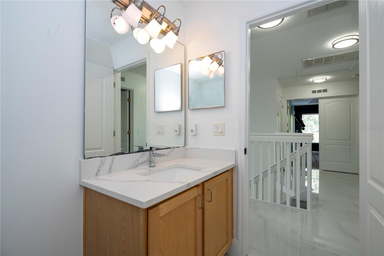14938 Hartford Run Dr Property Photo 22