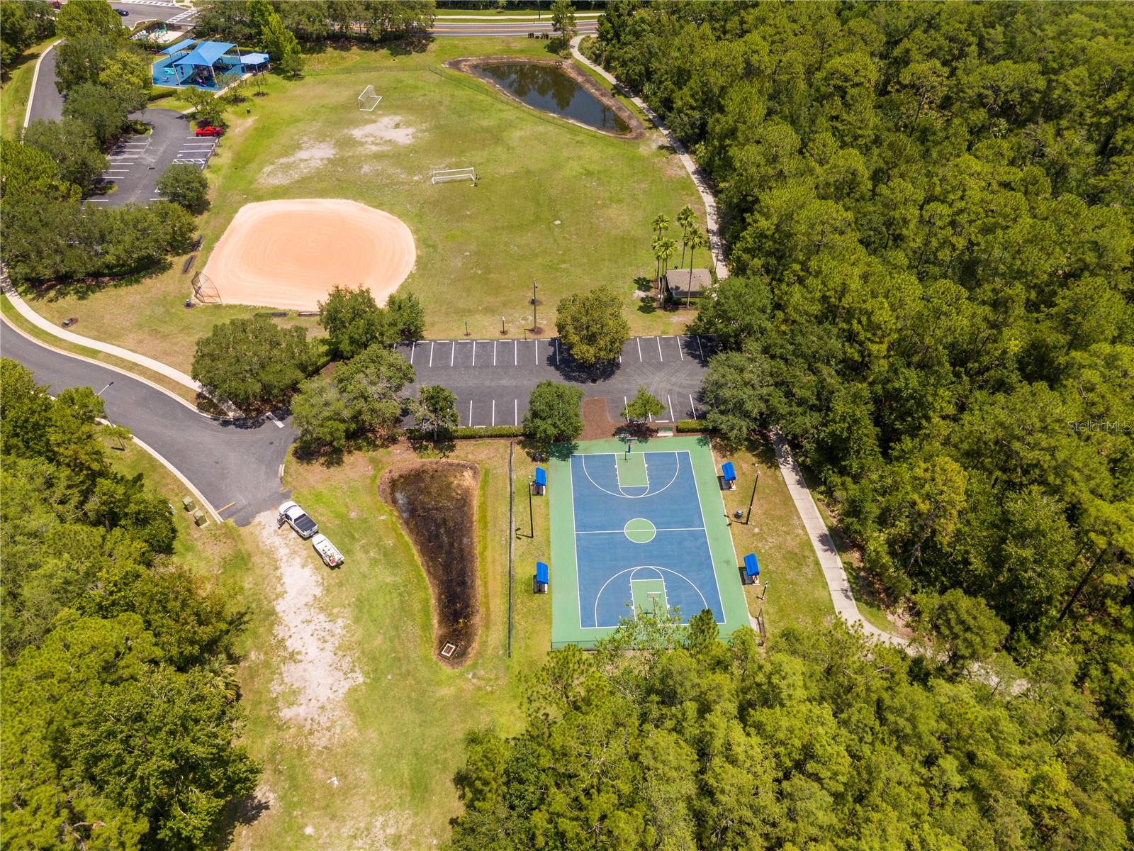 14938 Hartford Run Dr Property Photo 38