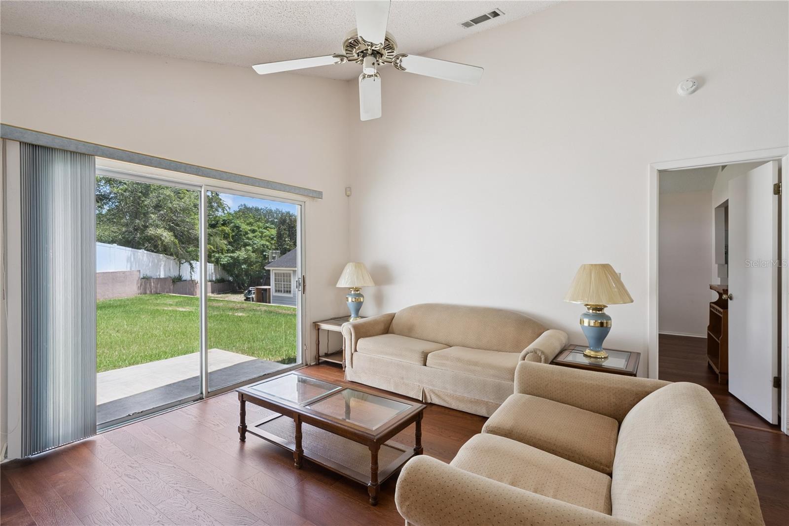 3023 Weymouth Ct Property Photo 8