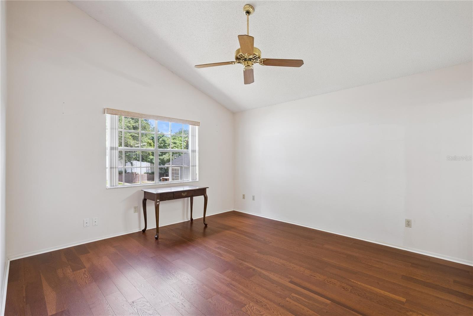3023 Weymouth Ct Property Photo 14