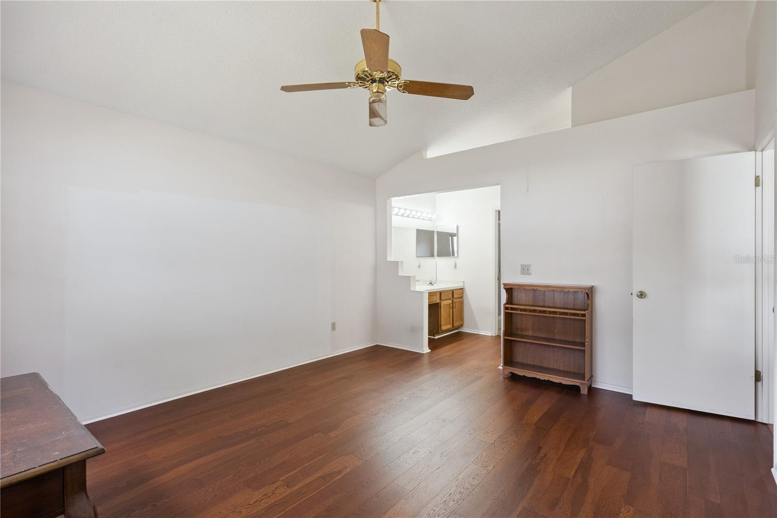 3023 Weymouth Ct Property Photo 15