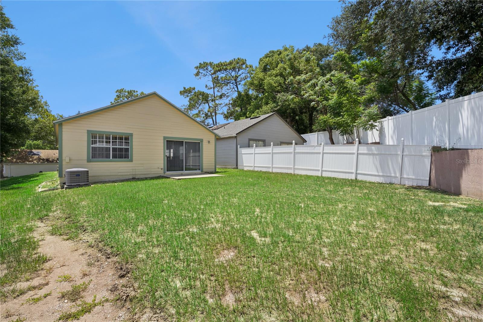 3023 Weymouth Ct Property Photo 22