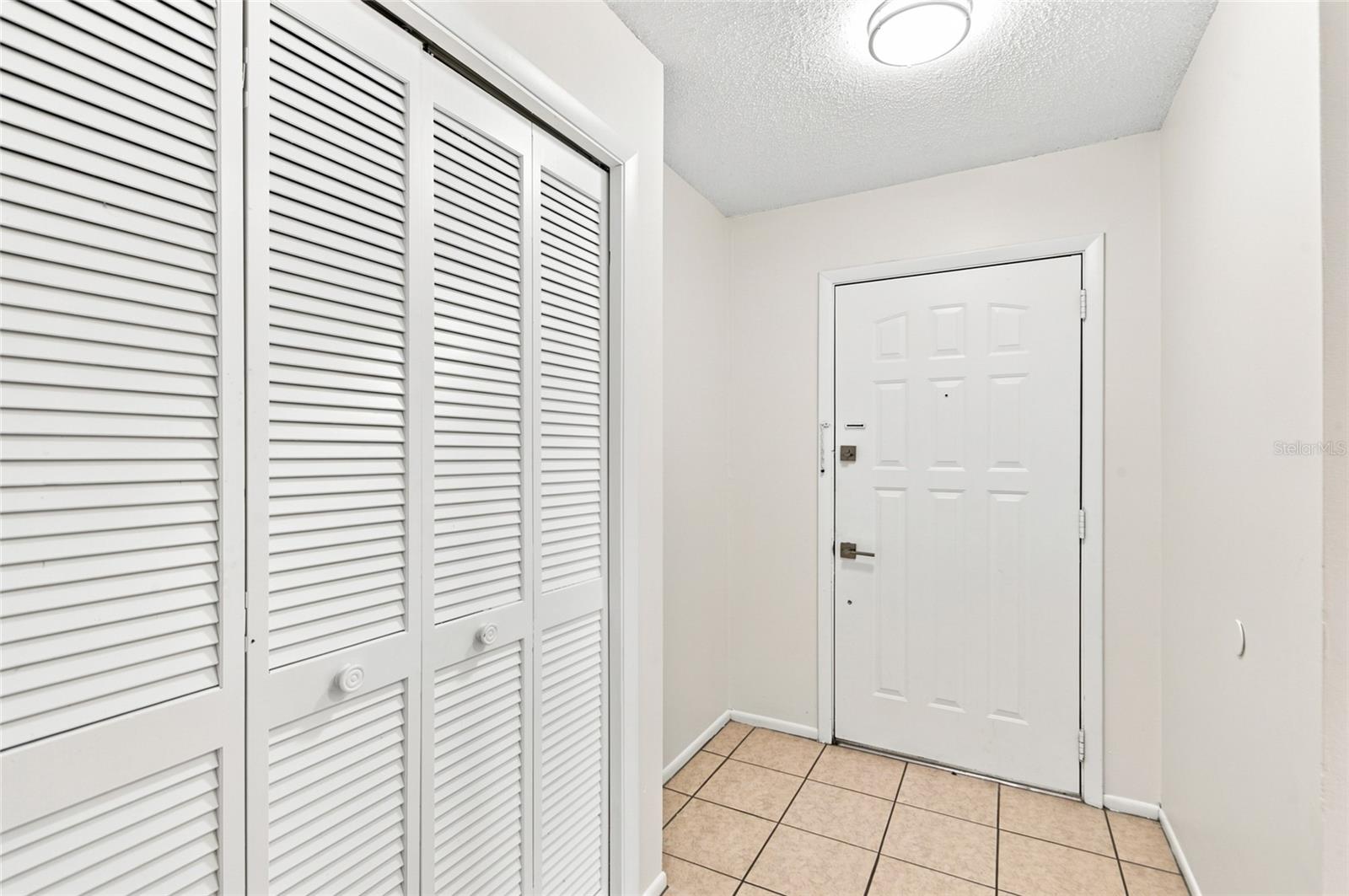 5967 Fish Ct Property Photo 3