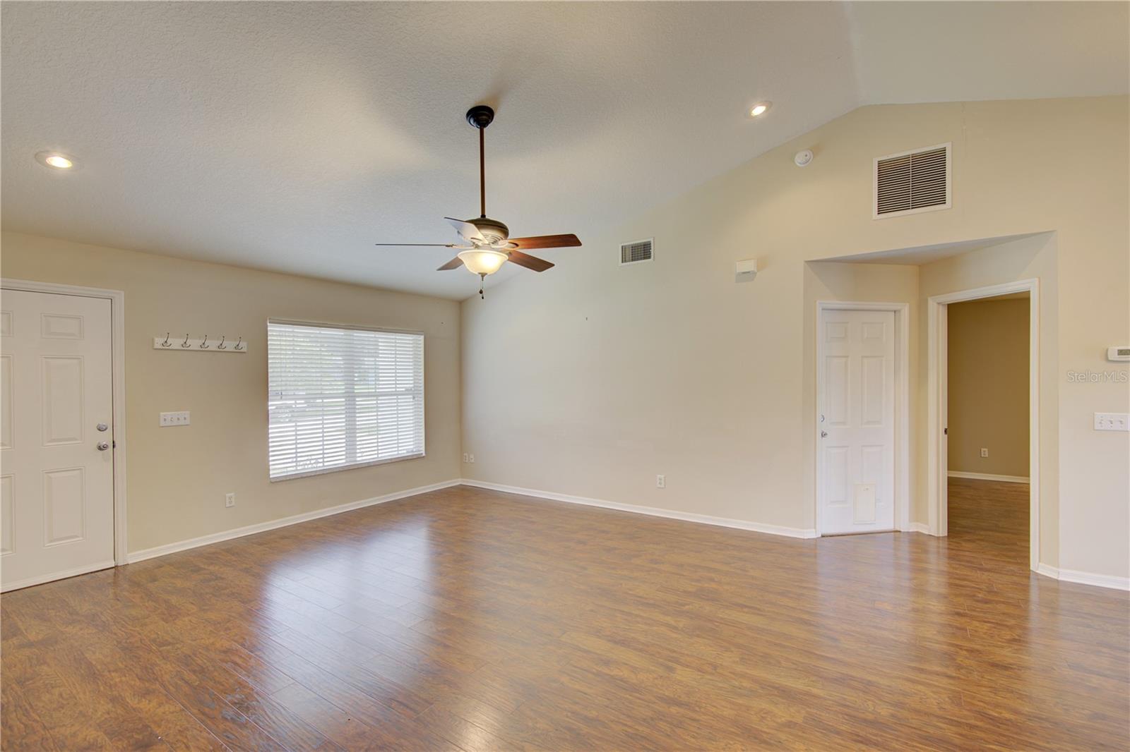 1360 Chris Ave Property Photo 10
