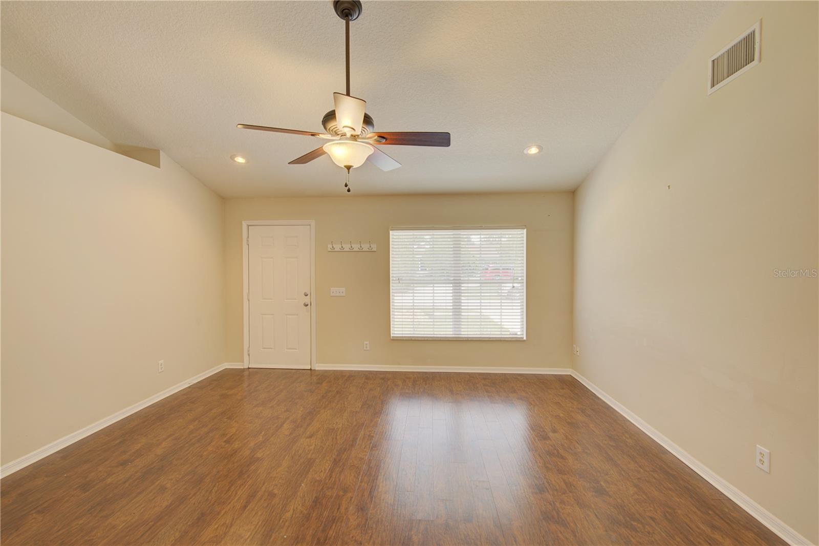 1360 Chris Ave Property Photo 11