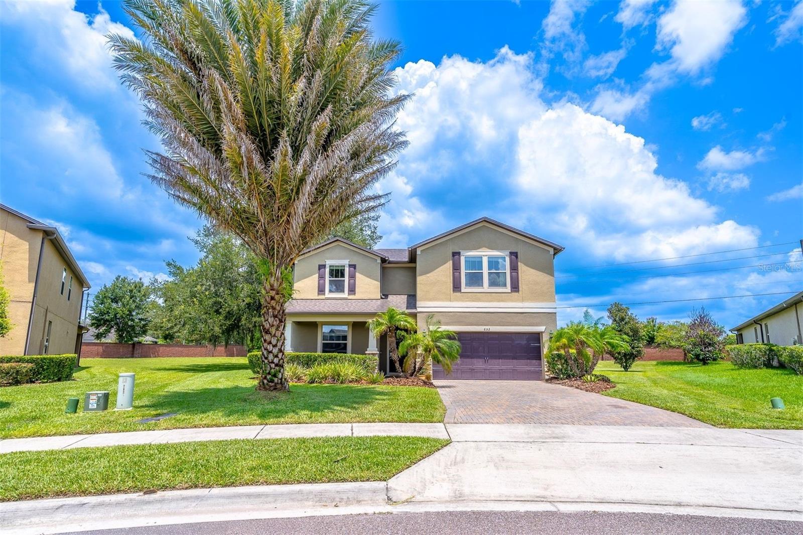 652 Bishop Bay Loop Property Photo 1