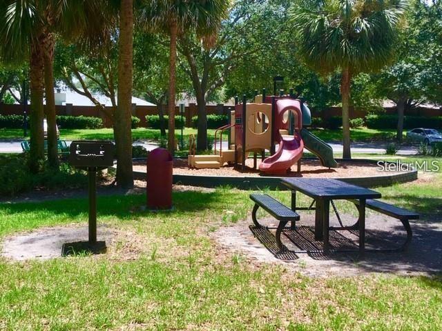 2015 Erving Cir #304 Property Photo 6